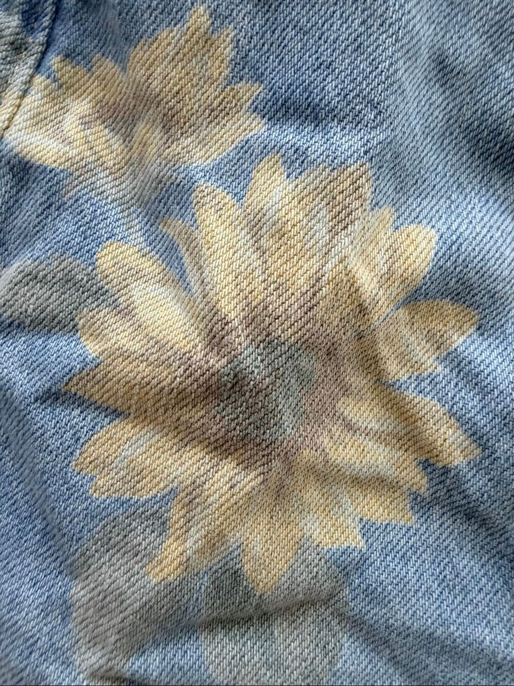 American Eagle Sunflower Floral Print Denim Blue Cuffed Jean Shorts Size 4